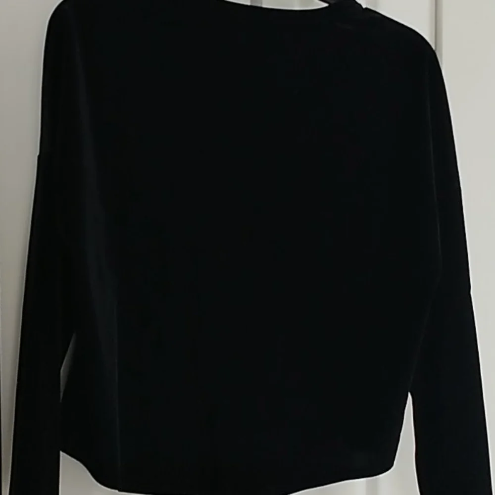 Ellen Tracy black velvet Pullover, Sz M. - Picture 6 of 10